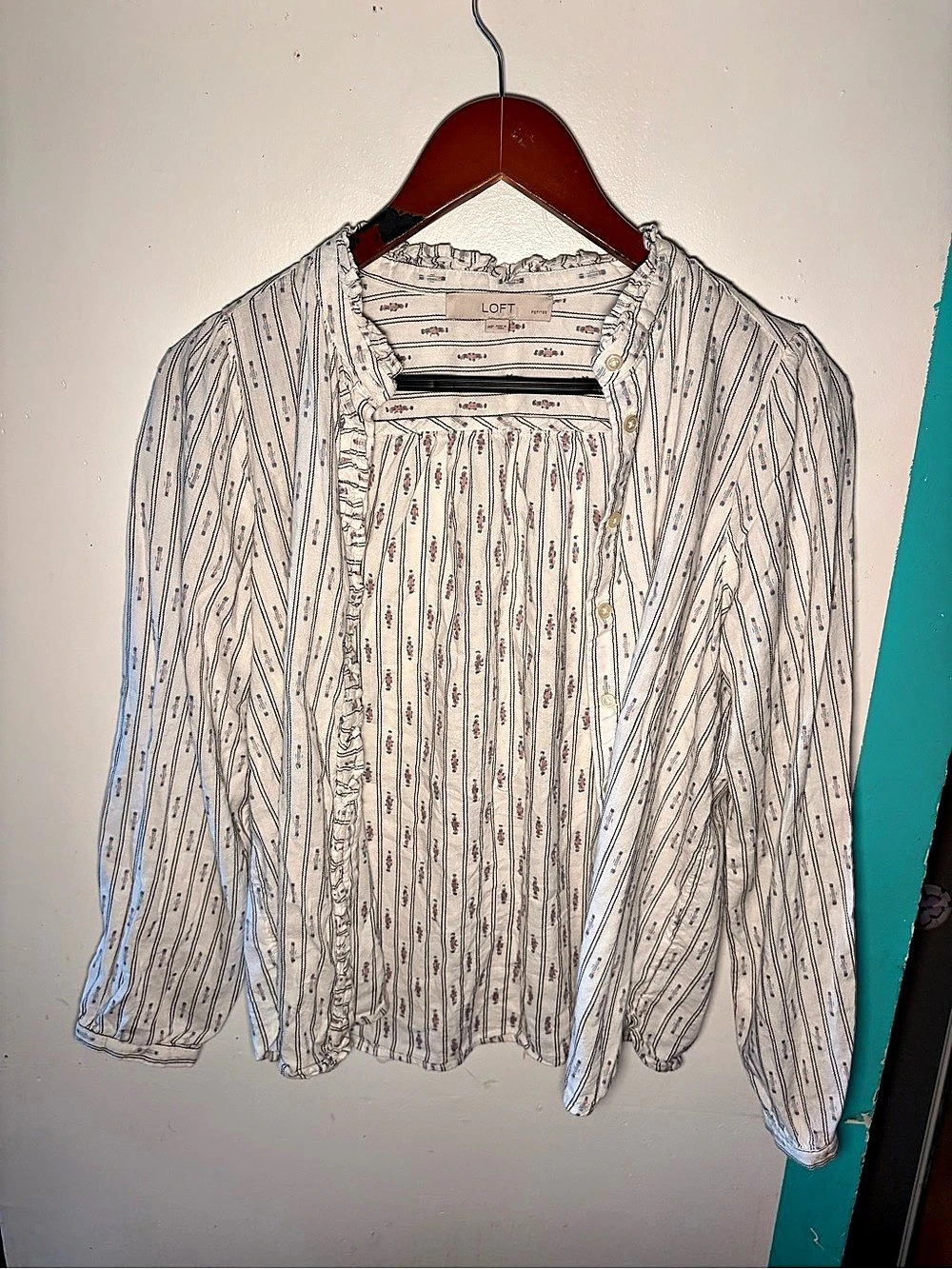 LOFT Women's Petites White Blue Pink Striped Ruffle Neck Blouse Size M